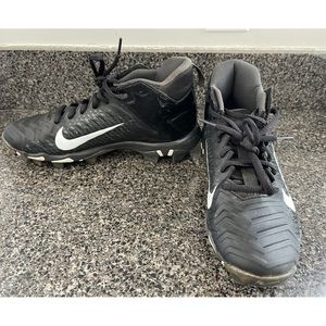 Nike Boys Alpha Menace 2 Shark AQ7654-001 Black Football Cleats Shoes Size 6Y